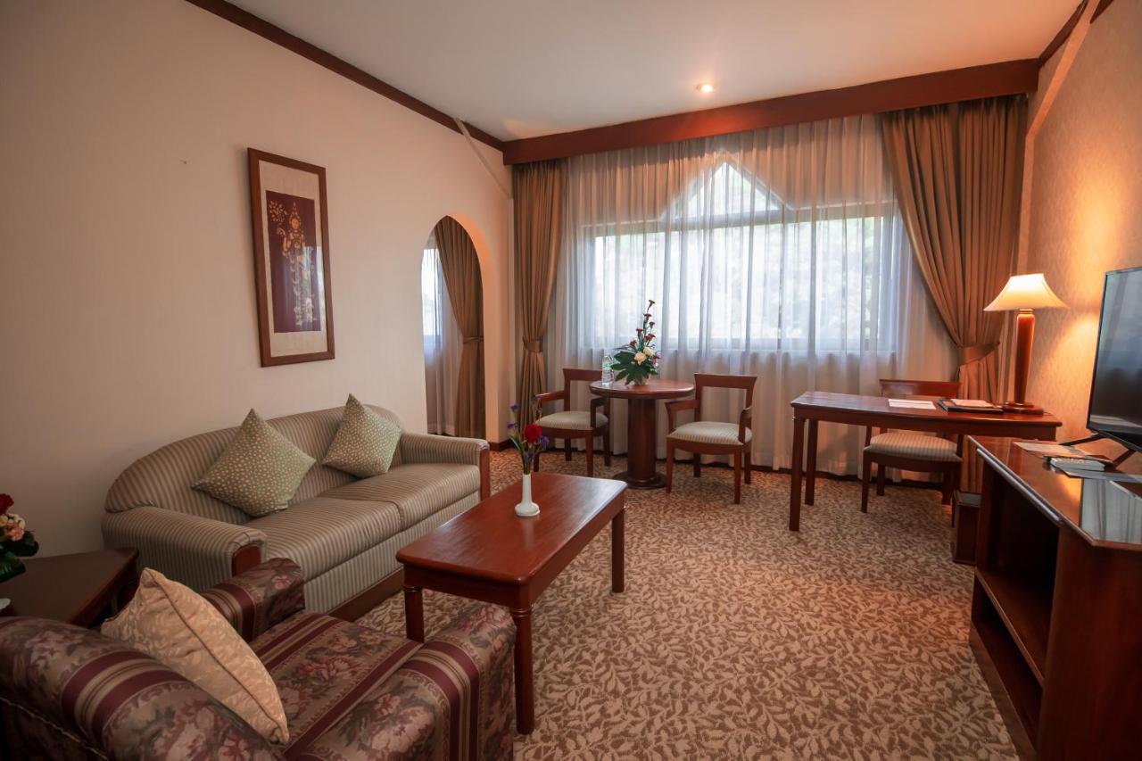 Laotel Vientiane Dış mekan fotoğraf
